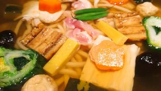 具だくさんのうどんすき！