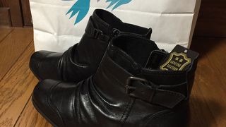 また靴を買ってしまった。