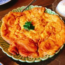 これが油がじゅーっと出るオムレツ。味は悪くないんだけどな