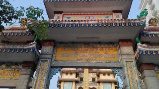 “カオダイの目”を見に行こう