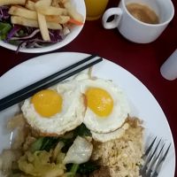 ビュッフェ形式　美味しい