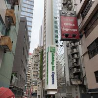 キャットストリートに向かう途中にあります