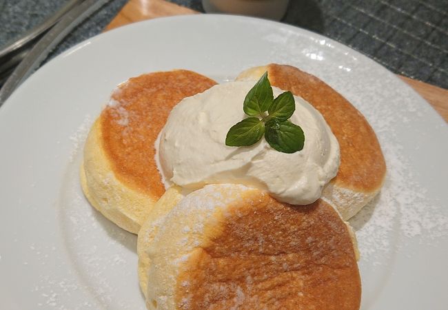 奇跡のパンケーキがパン屋さんで食べられます