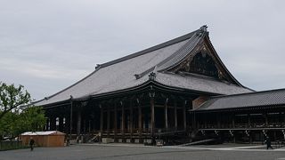 内部の素晴らしさも感動