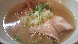 あっさりとした塩ラーメン