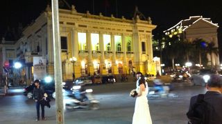 オペラ ハウス（市劇場）