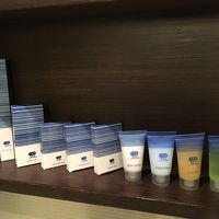 シャンプー、コンディショナー、シャワージェル、ローション