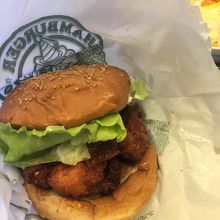 名物のバーガー