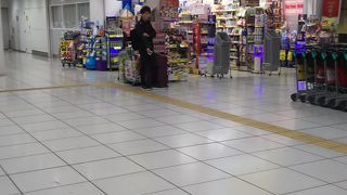 羽田空港にあるドラッグストア