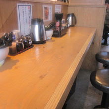 カウンター席の様子