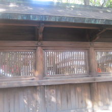 美しい構造をした透垣は、素人目に見ても素晴らしいです