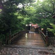 雨あがりのこおろぎ橋