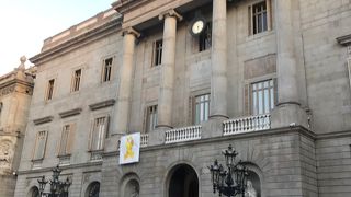 サン・ジャウマ広場の南側