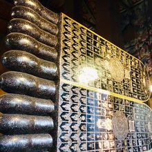 足裏は一番の見どころ‼　細工が効いてて美しい