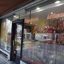 こじんまりした造りで、店員さんがゆっく英語で対応してくれる。