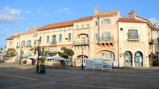 黒潮市場に隣接