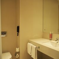 トイレットペーパーの位置が下過ぎだと思いました