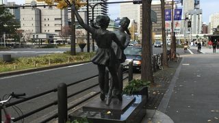 御堂筋彫刻ストリート
