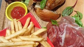 バリバリ鶏 赤羽駅前店