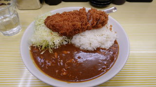 美味しいとんかつで有名な檍の姉妹店のかつカレー専門店