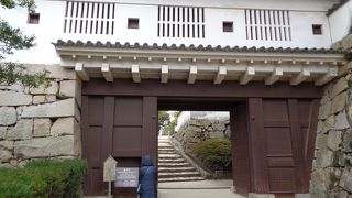 正門ではないんですね