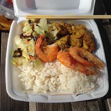 中華デリの弁当(3.5ドル)