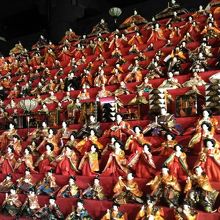 壷阪寺の雛飾り