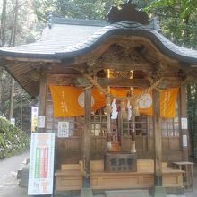 神社正面です