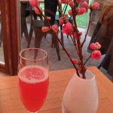 イチゴのノンアルコールドリンク