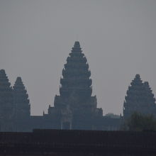 夜明け前の遺跡