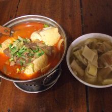 黒狗兄倶楽部  　　 臭豆腐料理