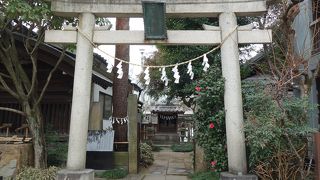 蔵の街にある神社