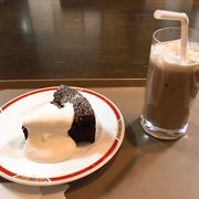 カフェのコーナーでは色々なチョコレート料理、デザートが楽しめます。