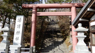 登別温泉の氏神様です