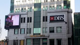 サクラタワーのルーフトップバー。景色は最高です。ハッピーアワーはお得。