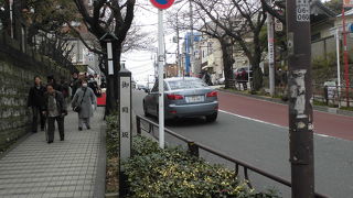 日暮里駅からすぐ
