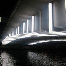 電飾は下から眺めると良いですね。