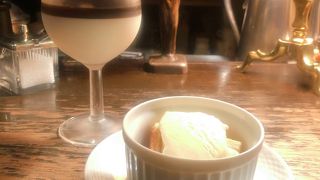 大人の隠れ家カフェ