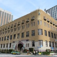 南西方向からの様子