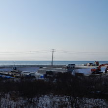 白老あたりから車窓に海が見えます