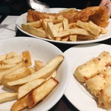 フィッシュ&チップス、&モッツァレラフライ