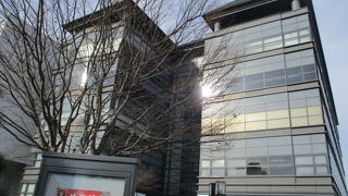 近代的ビルです