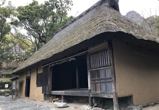 旧山下家住宅よりも立派