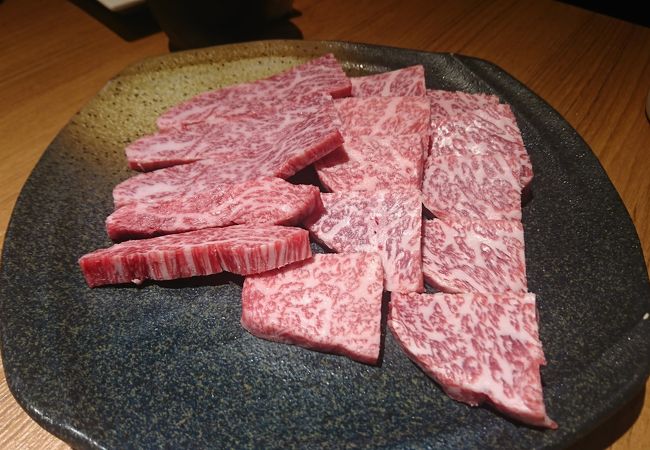 肉質、コスパは高レベル！アスリート御用達の焼肉店