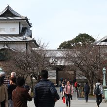 兼六園と金沢城を結ぶ橋