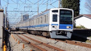 東京・埼玉を結ぶ路線