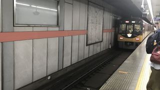 座るなら淀屋橋から