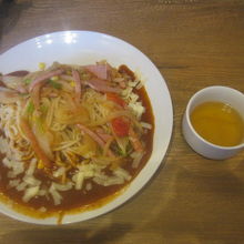 一番人気のミラカン（レギュラー）とスープの様子