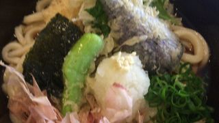 人気のうどん屋さん