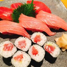 ランチメニューのまぐろづくしは3,000円